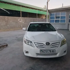 Toyota Camry 2011