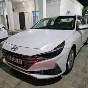 Hyundai Elantra 2021