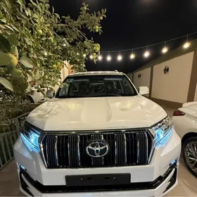 Toyota Land Cruiser Prado 2023