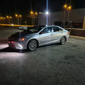 Toyota Camry 2016
