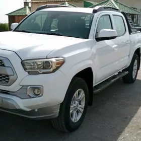 Toyota Tacoma 2021