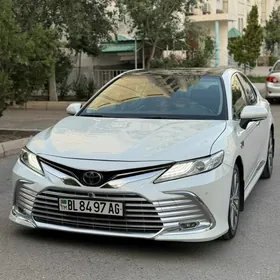 Toyota Camry 2018