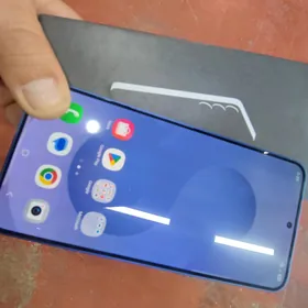 Samsung S25+ Plus