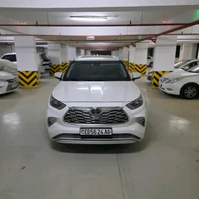 Toyota Highlander 2020