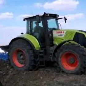 John Deere 2013
