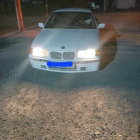 BMW 320 1992