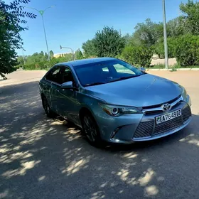 Toyota Camry 2015