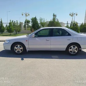 Toyota Camry 2000