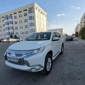 Mitsubishi Montero Sport 2019
