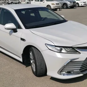 Toyota Camry 2020
