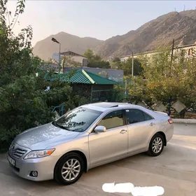 Toyota Camry 2011