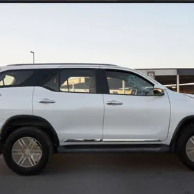 Toyota Fortuner 2025