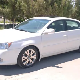Toyota Avalon 2010