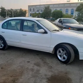 Infiniti Q 1999