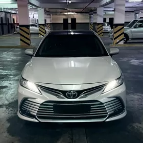 Toyota Camry 2022