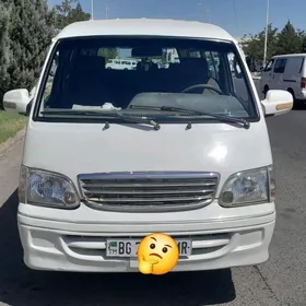 Toyota Hiace 2009