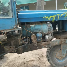 MTZ T-28 1990