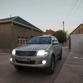 Toyota Hilux 2014