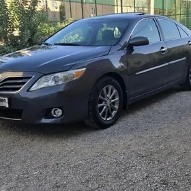 Toyota Camry 2011