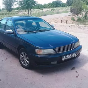 Nissan Cefiro 1995