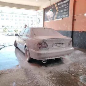 BMW E39 1997