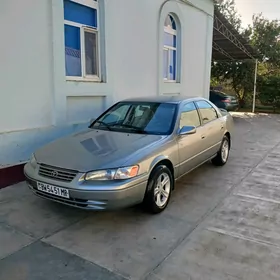 Toyota Camry 1999
