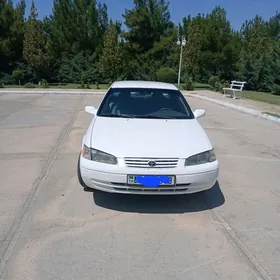 Toyota Camry 1999