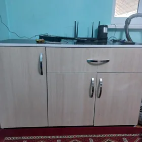 şkaf