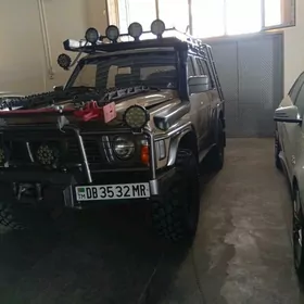 Nissan Patrol 1994