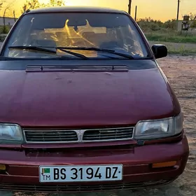Mitsubishi Chariot 1996