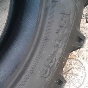Traktor 15.5/R38 480/70R38