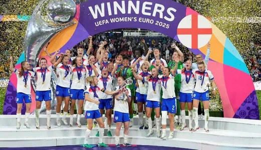Женская сборная Англии по футболу второй раз подряд выиграла чемпионат Европы