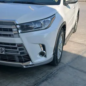 Toyota Highlander 2017