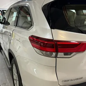 Toyota Highlander 2017