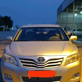 Toyota Camry 2010