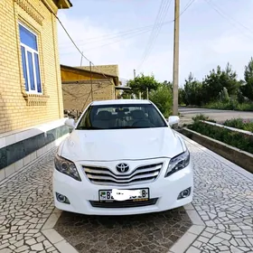 Toyota Camry 2010