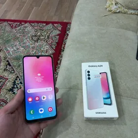SAMSUNG A24 (8/128)