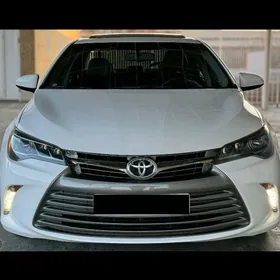 Toyota Camry 2015