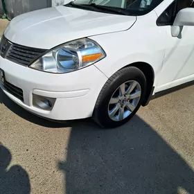 Nissan Versa 2011