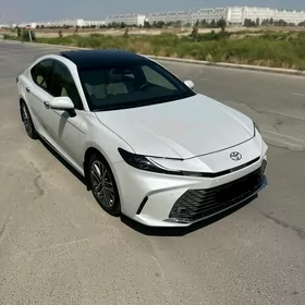 Toyota Camry 2024