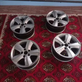 R15