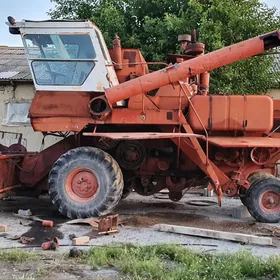 MTZ 80 2000