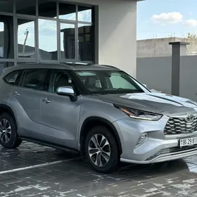 Toyota Highlander 2020