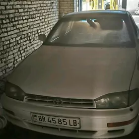 Toyota Camry 1993