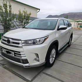 Toyota Highlander 2018