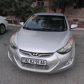 Hyundai Elantra 2011