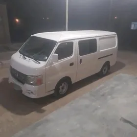 Nissan Urvan 2006