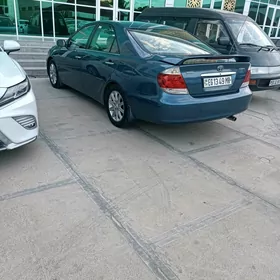 Toyota Camry 2005