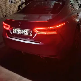 Toyota Camry 2020