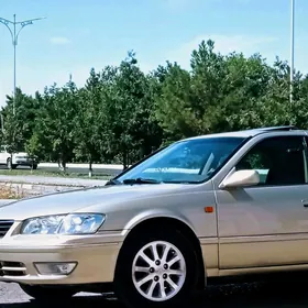 Toyota Camry 2000